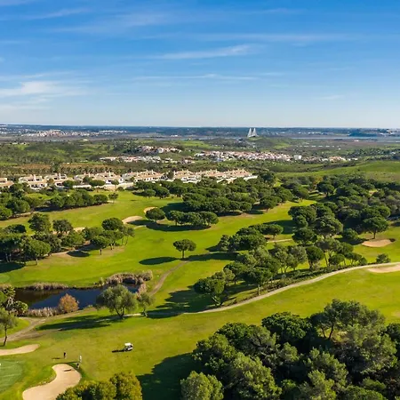 Golfe And Country Club