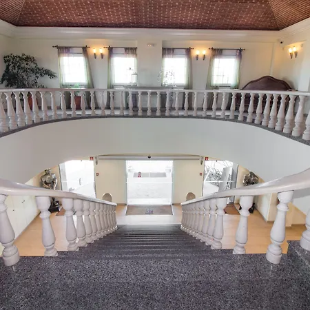 Golfe And Country Club 4* Каштру-Марин