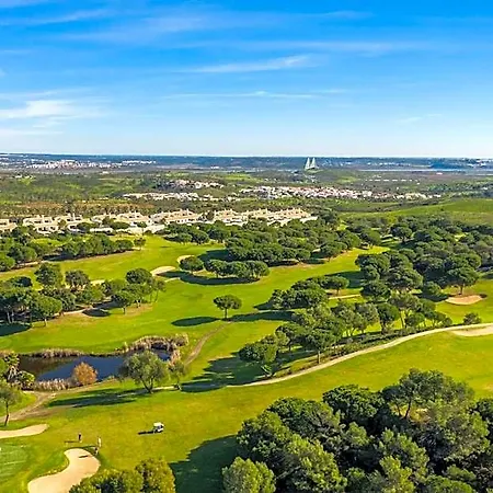 Golfe And Country Club